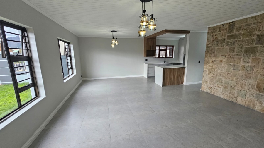 3 Bedroom Property for Sale in Dobson Western Cape